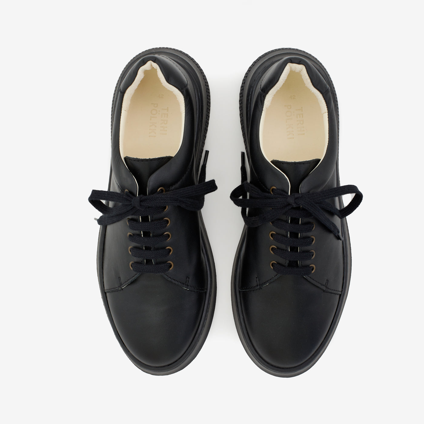 Max sneaker black