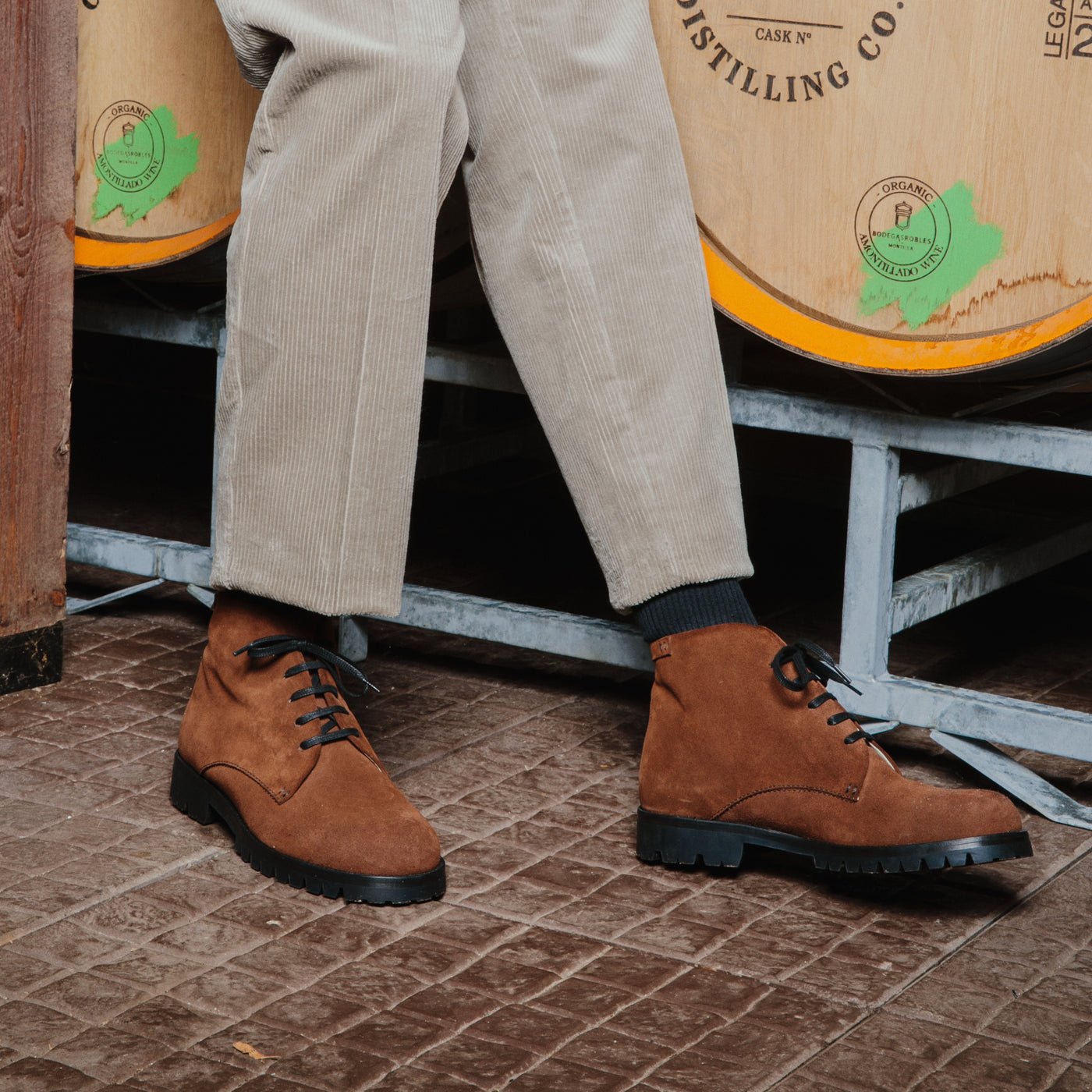 Men Ola Vibram Boot Suede Brown