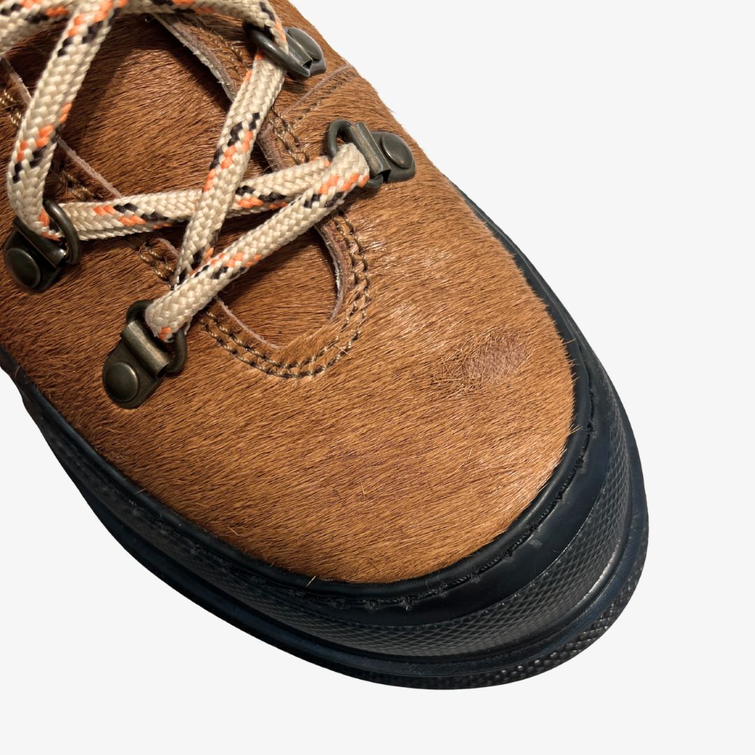 Sample Saana hiking guard boot calf hair chestnut