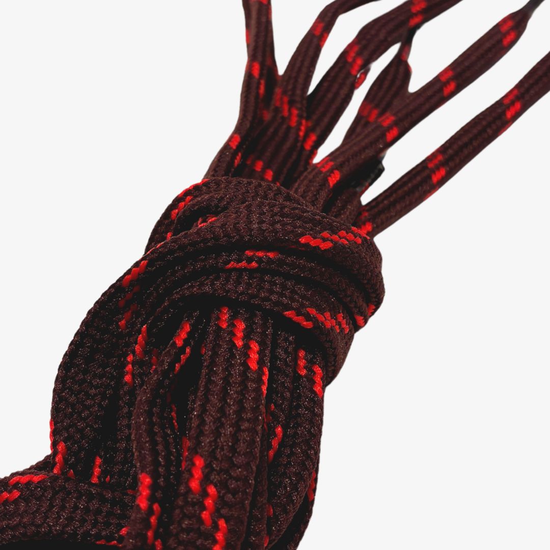 Viininpunaiset kengännauhat