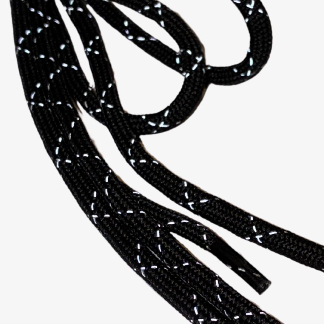 Mustat heijastavat kengännauhat