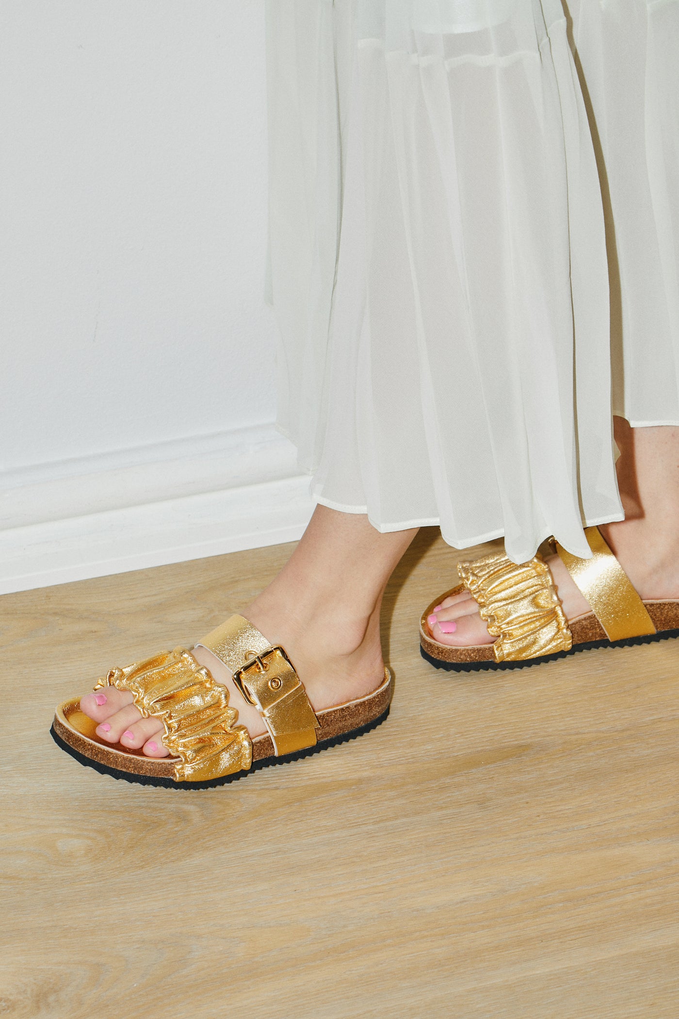 Iris fussbett -sandaalit kulta