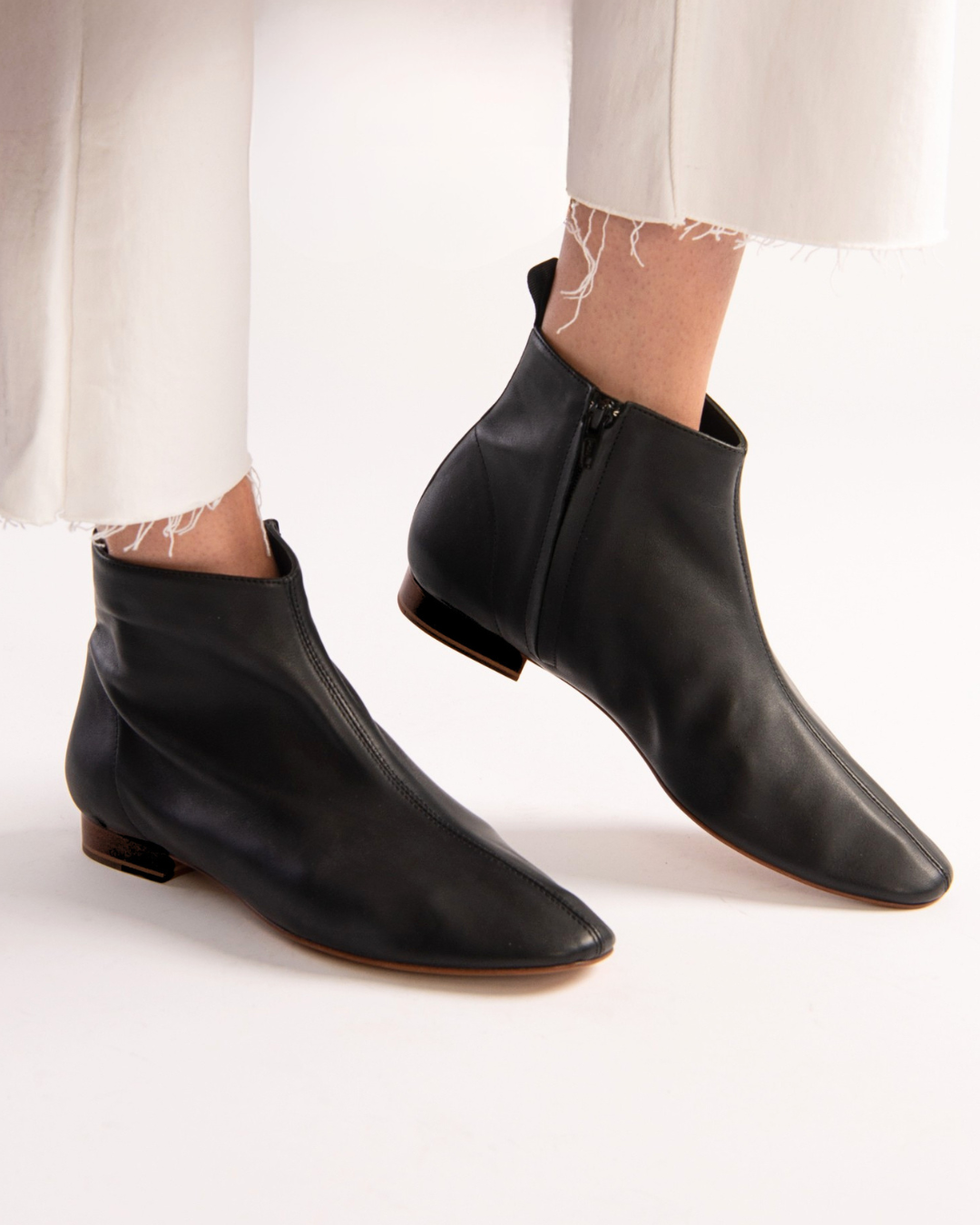 Smart boot black