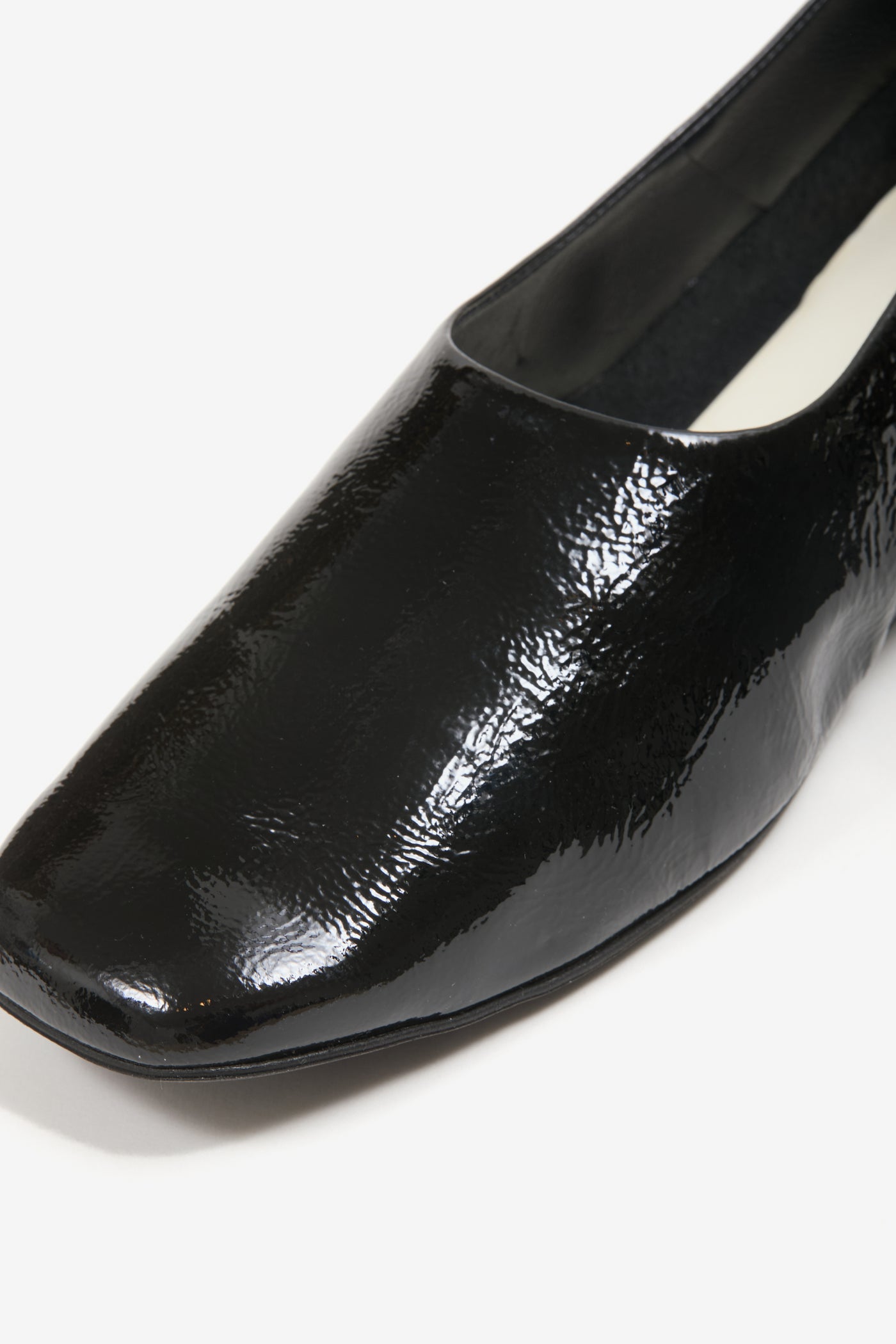 Ursula -ballerina kiiltonahka musta