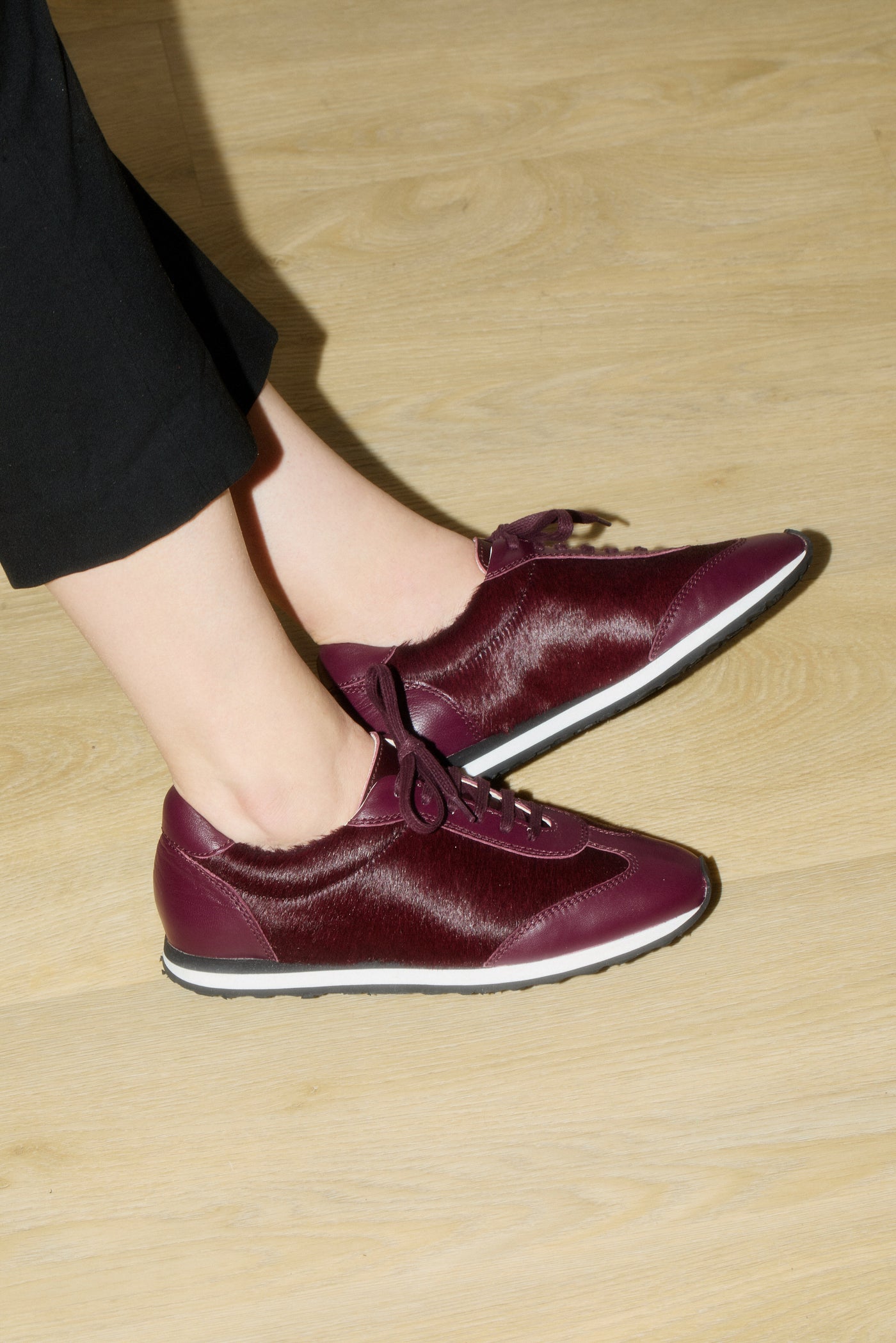 Ariel sneaker burgundy pony hair