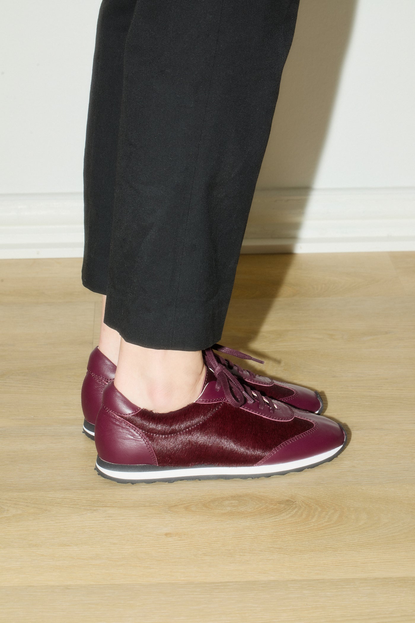 Ariel sneaker burgundy calf hair