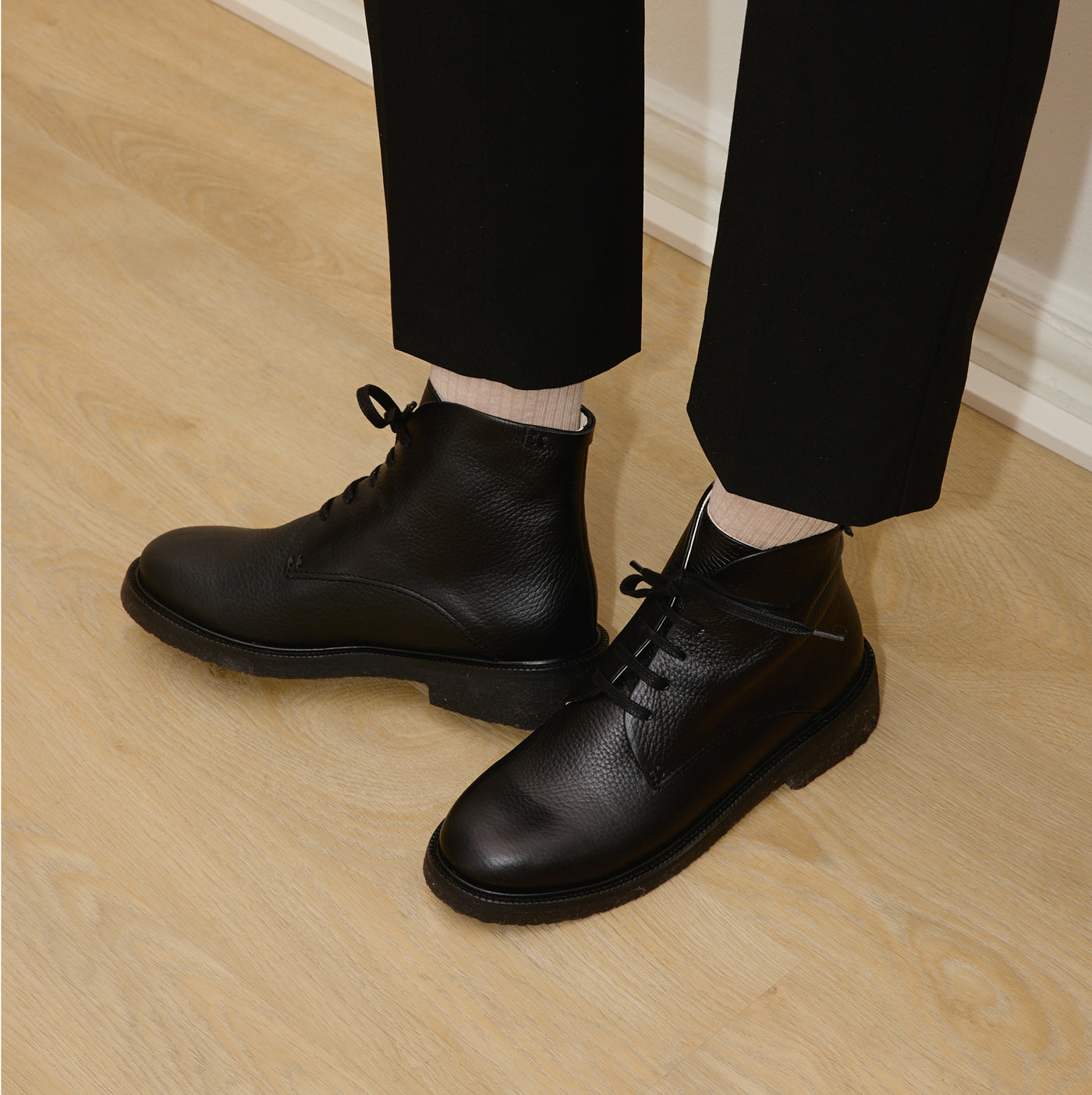 Ola crepe boot black