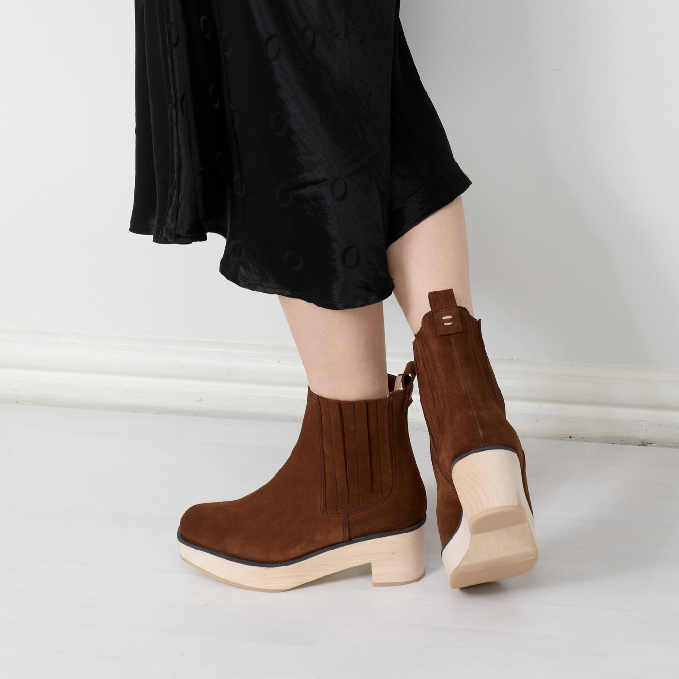 Sample Sophie suede clog brown 39