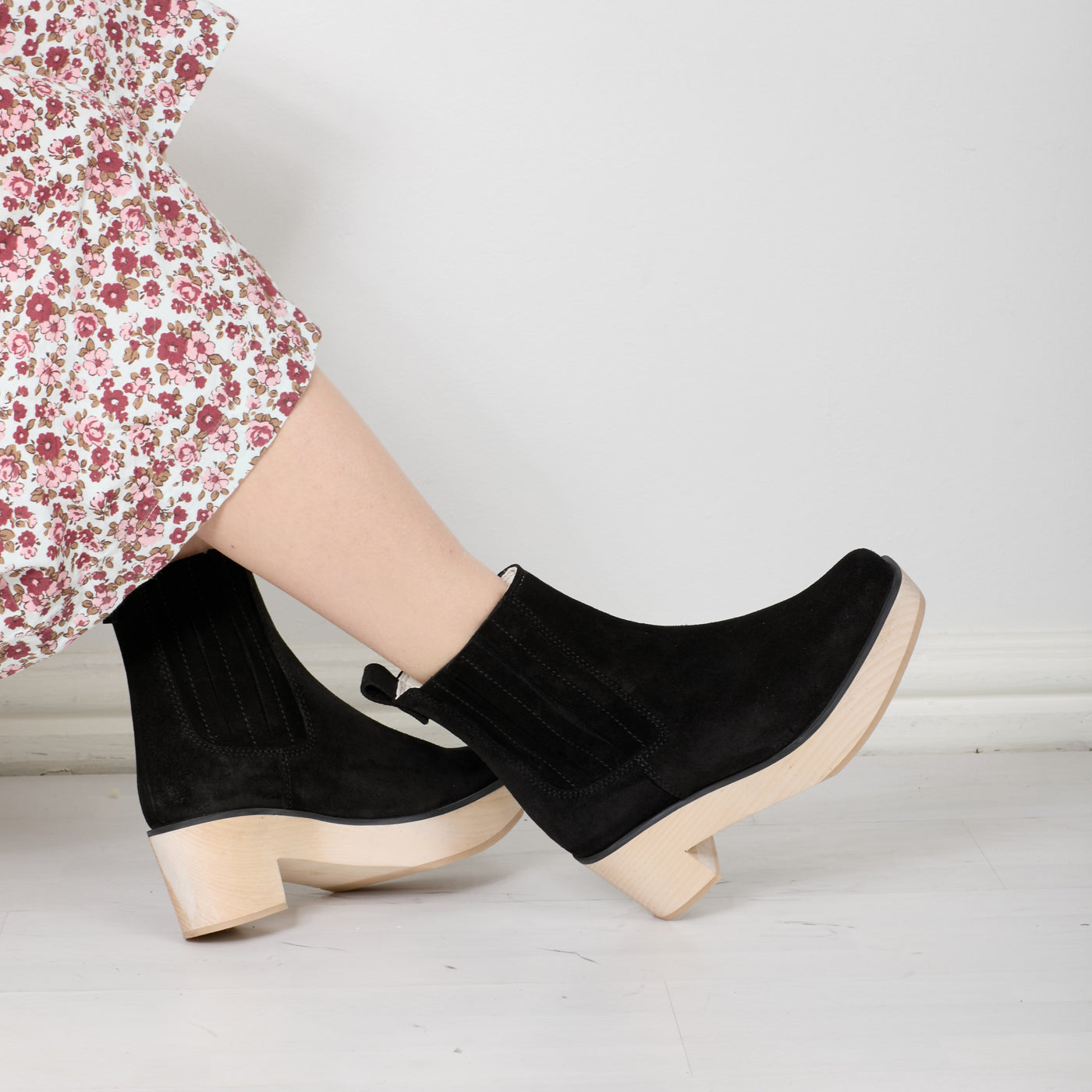 Sample Sophie suede clog black 39